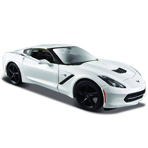 МАШИНА MAISTO 2014 CORVETTE STINGRAY COUPE 1*24